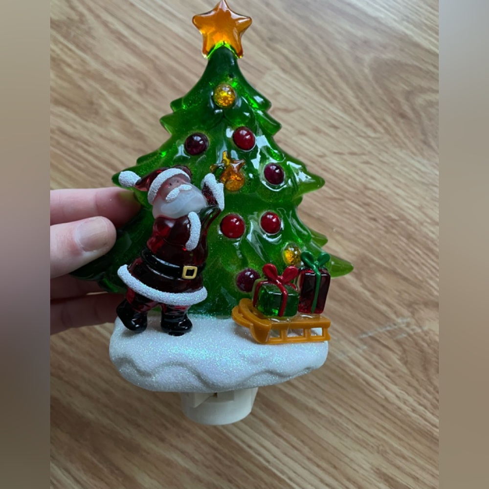 Brand new light up christmas tree